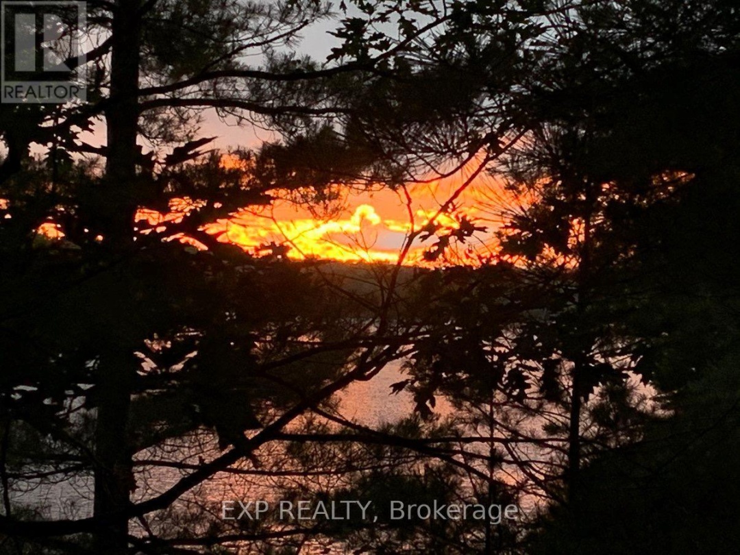 5B SOUTHWELL DRIVE, Horseshoe Lake