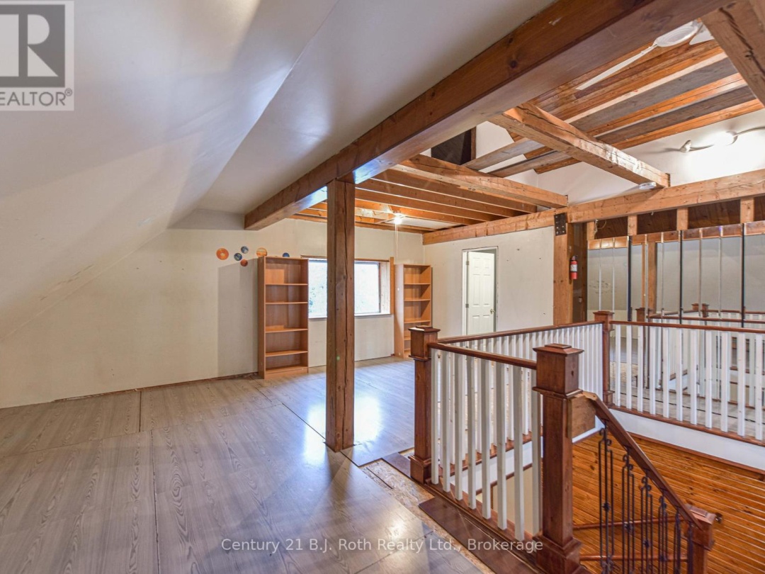 5135 SIDEROAD 25, 