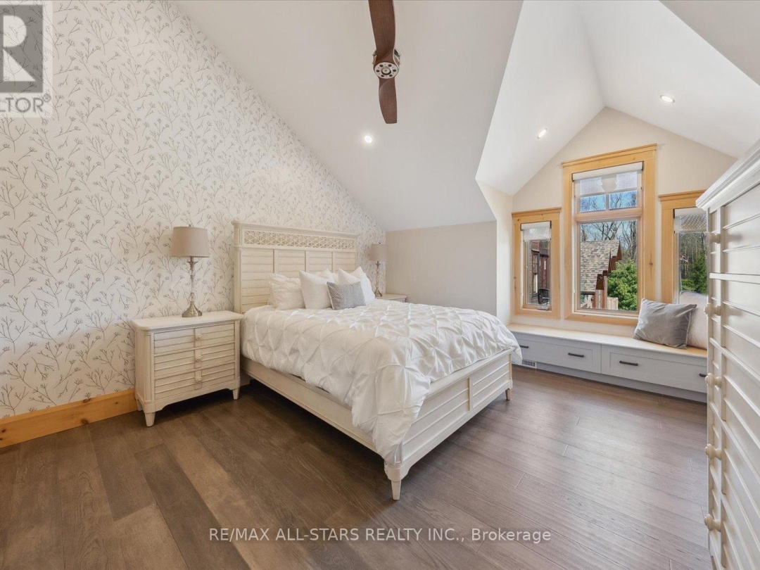 27440 Cedarhurst Beach Road, Lake Simcoe