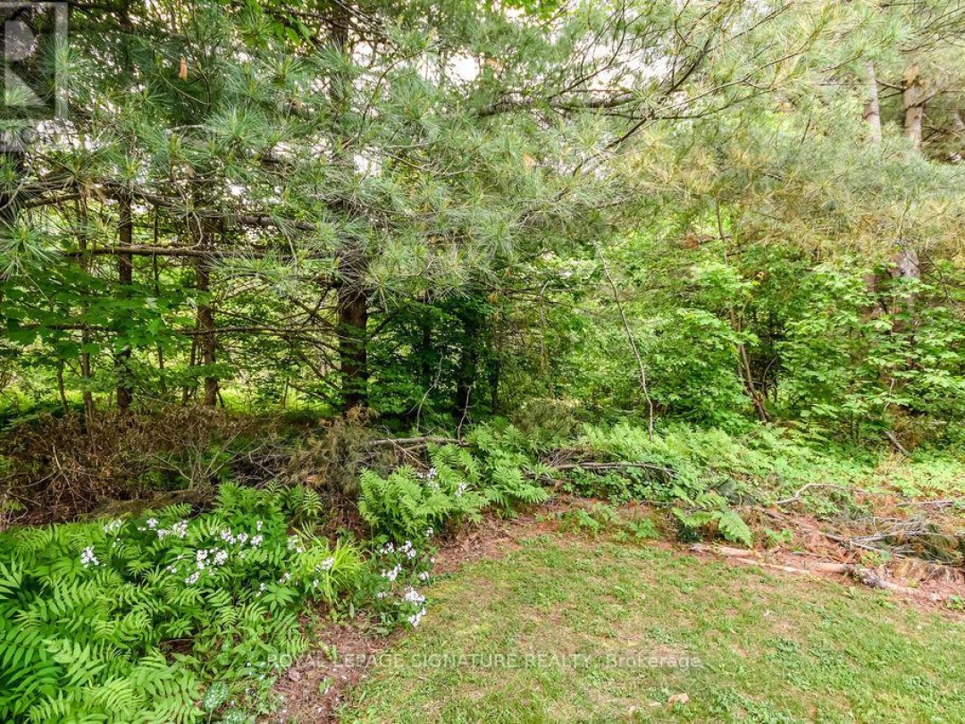 7 WINDSONG CRESCENT, 