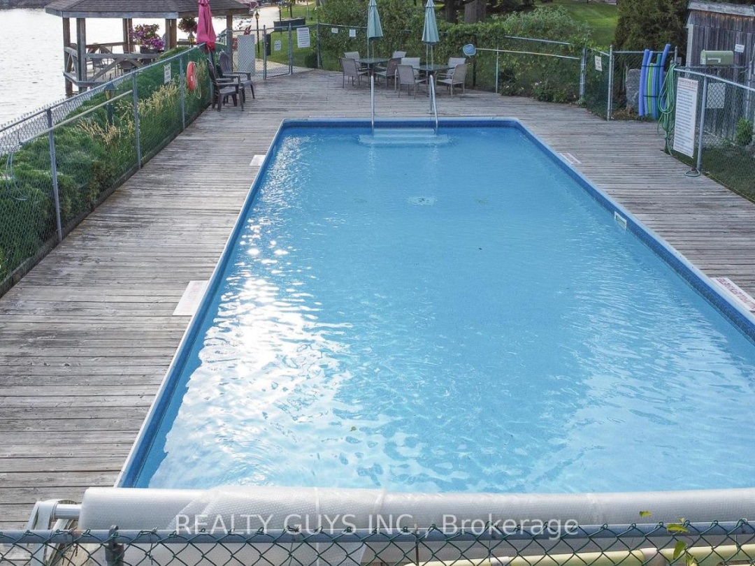 #204 - 200 EAST STREET S, 