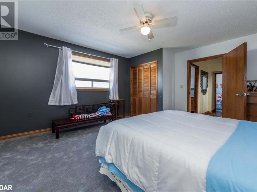 4051 GLEN CEDAR Drive, Lake Simcoe