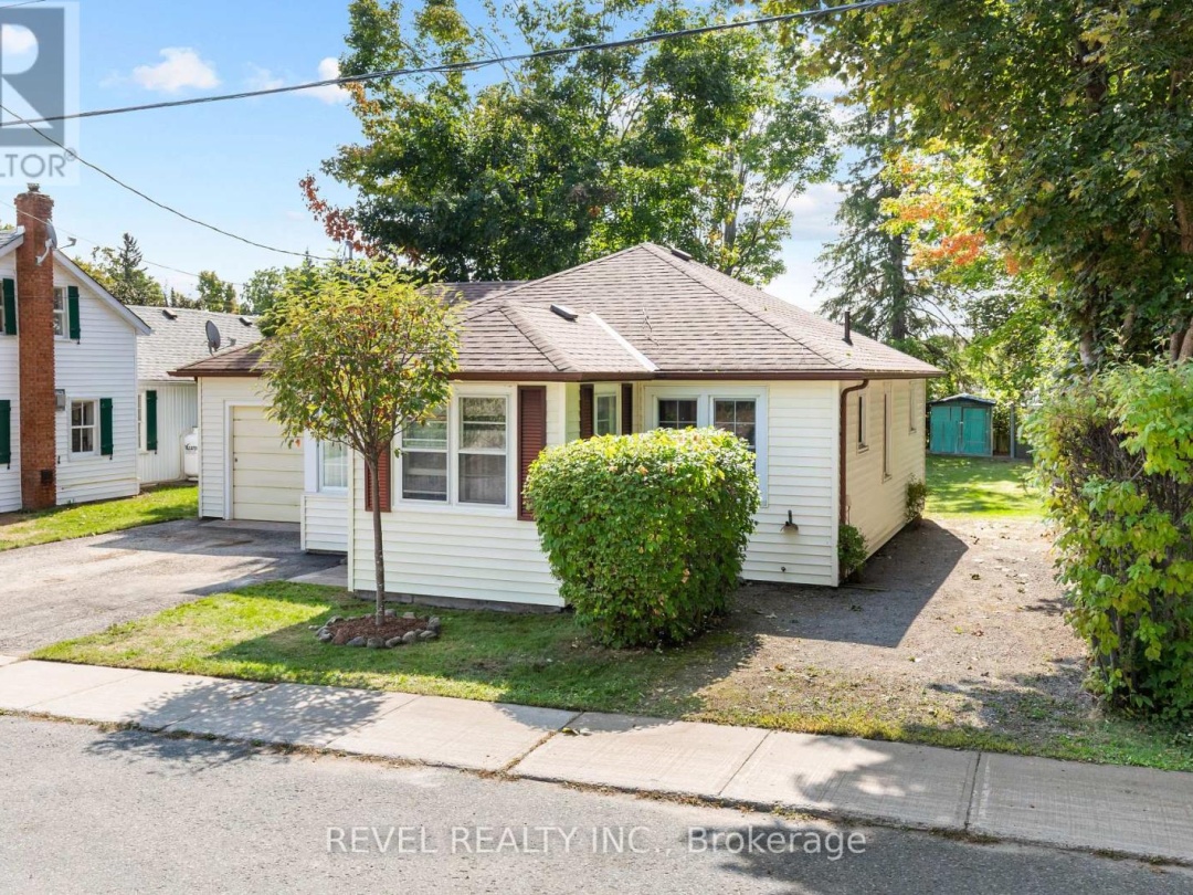 72 KING STREET W, 