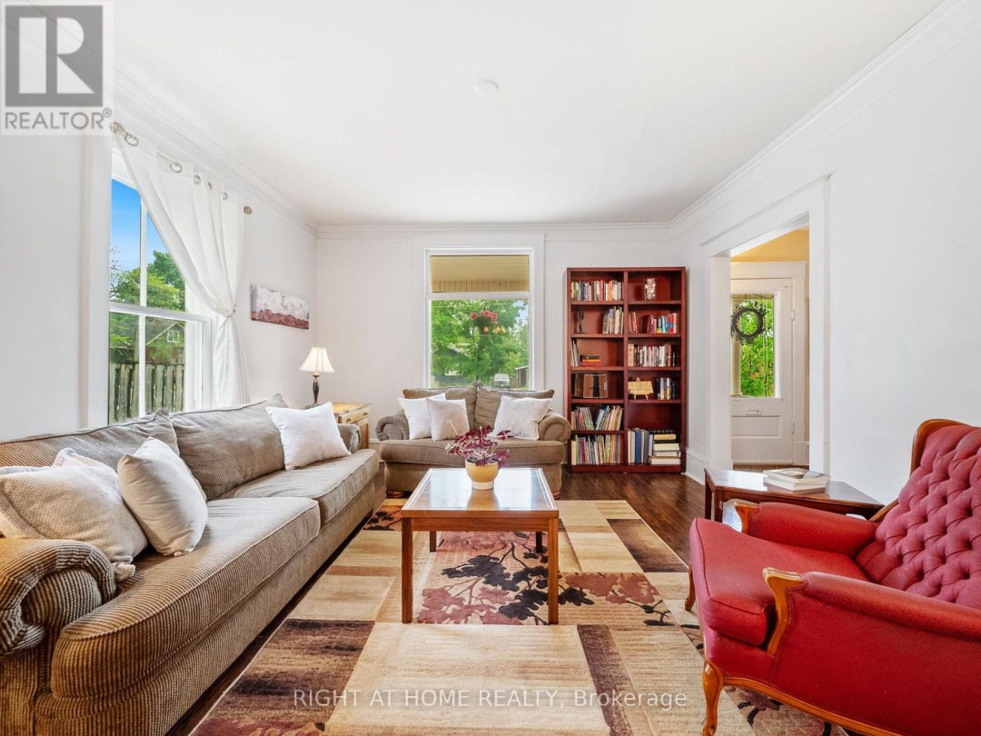 251 LACLIE STREET, 