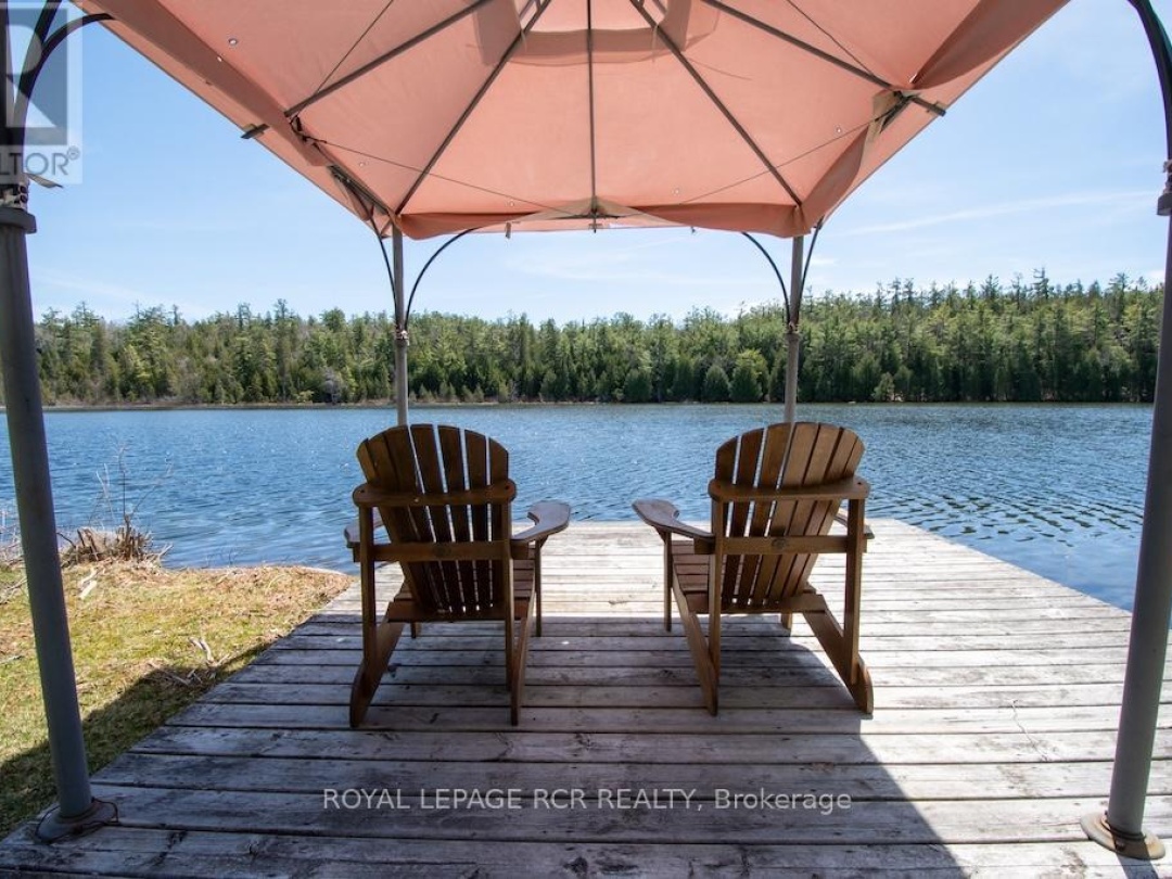 24 Juniper Crescent, Four Mile Lake