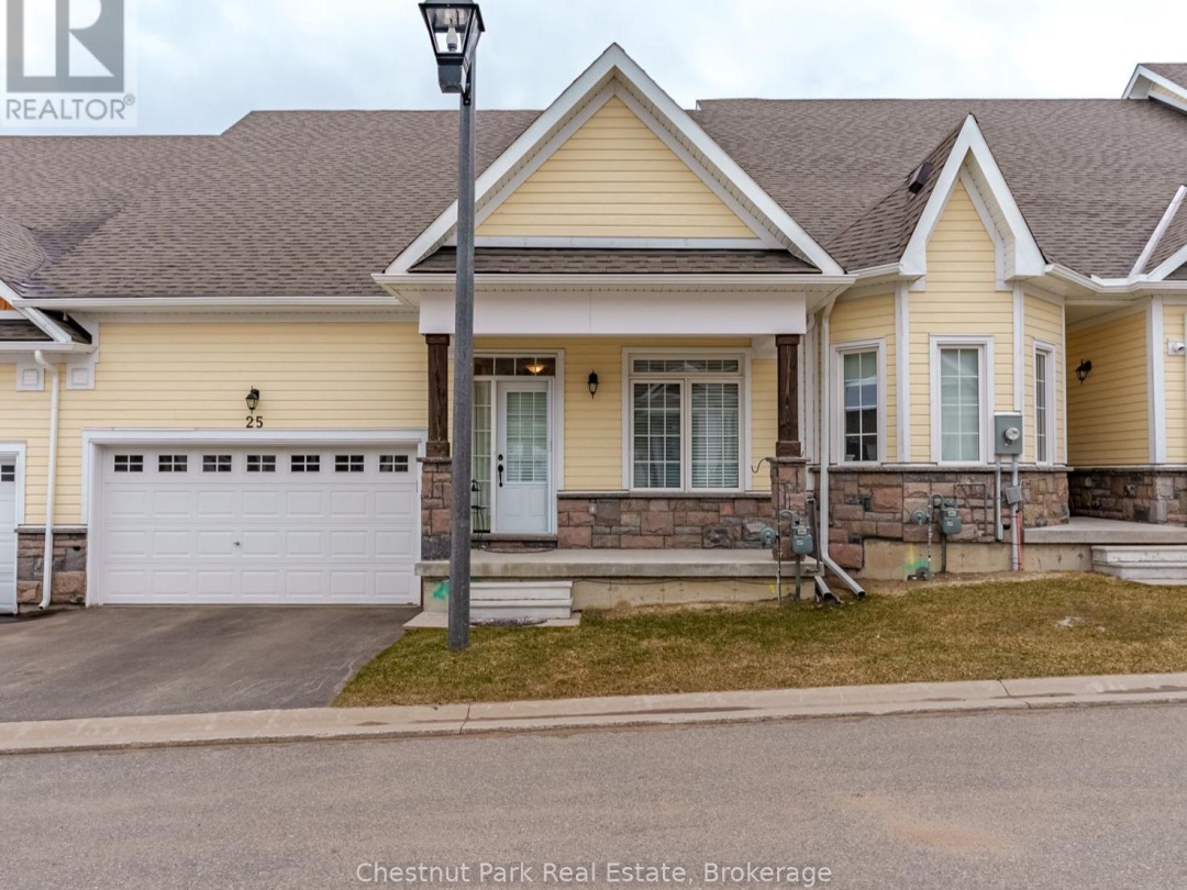 25 Durham Road, Muskoka River