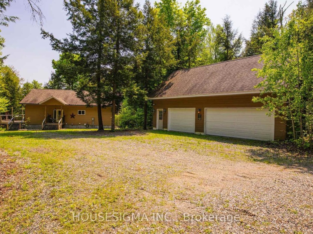 1208 Minnow Drive, Kennisis Lake