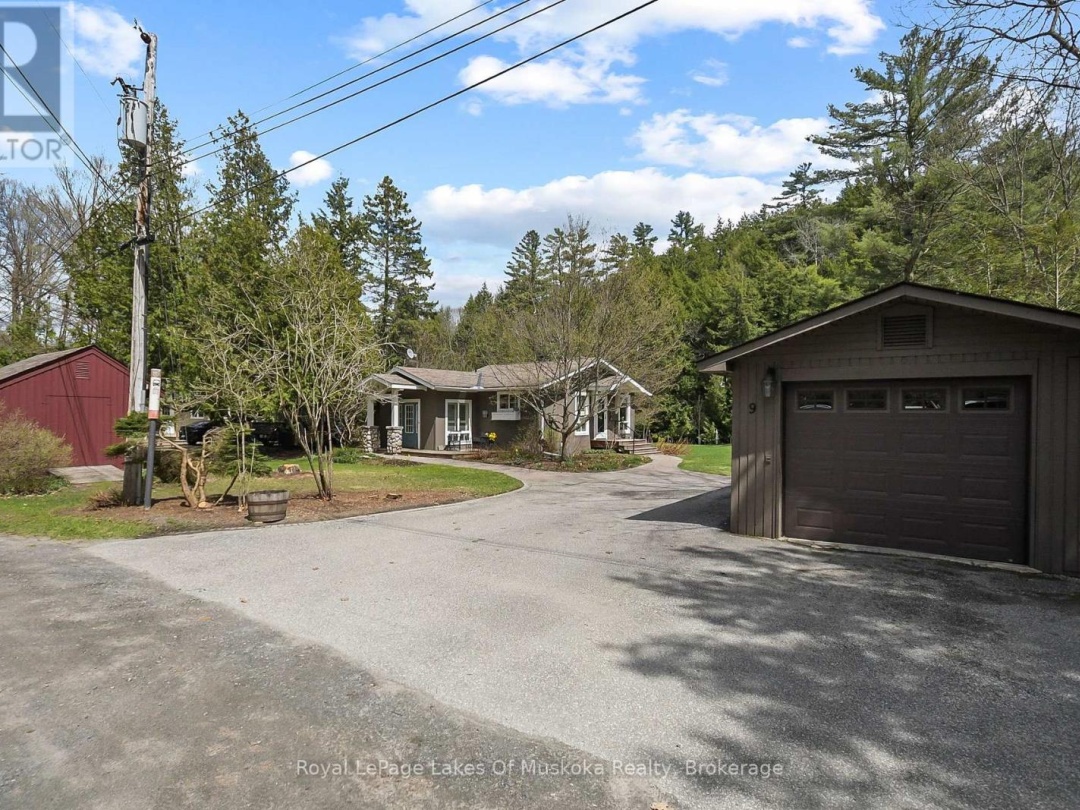 9 Summer Lane, Lake Muskoka