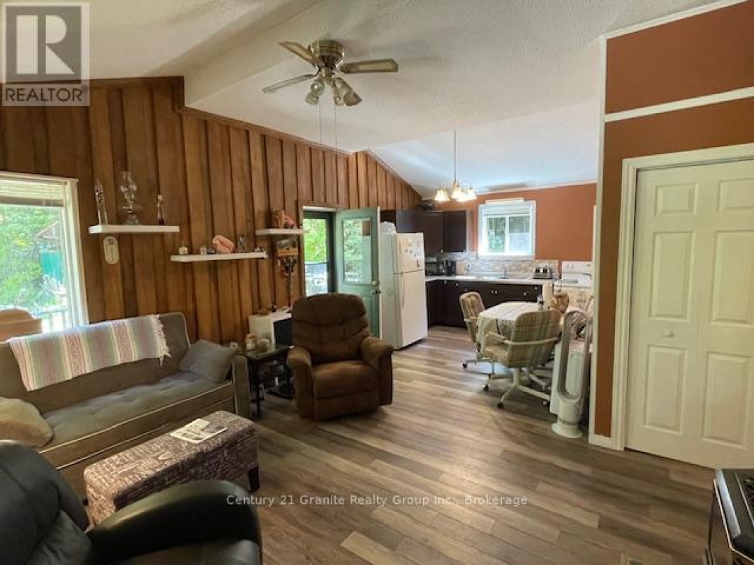 1052 KENSINGTON ROAD, 