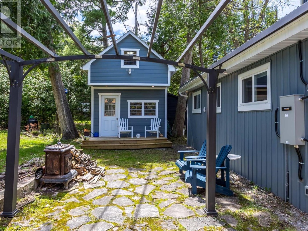 8 DAISY TRAIL, Sturgeon Lake