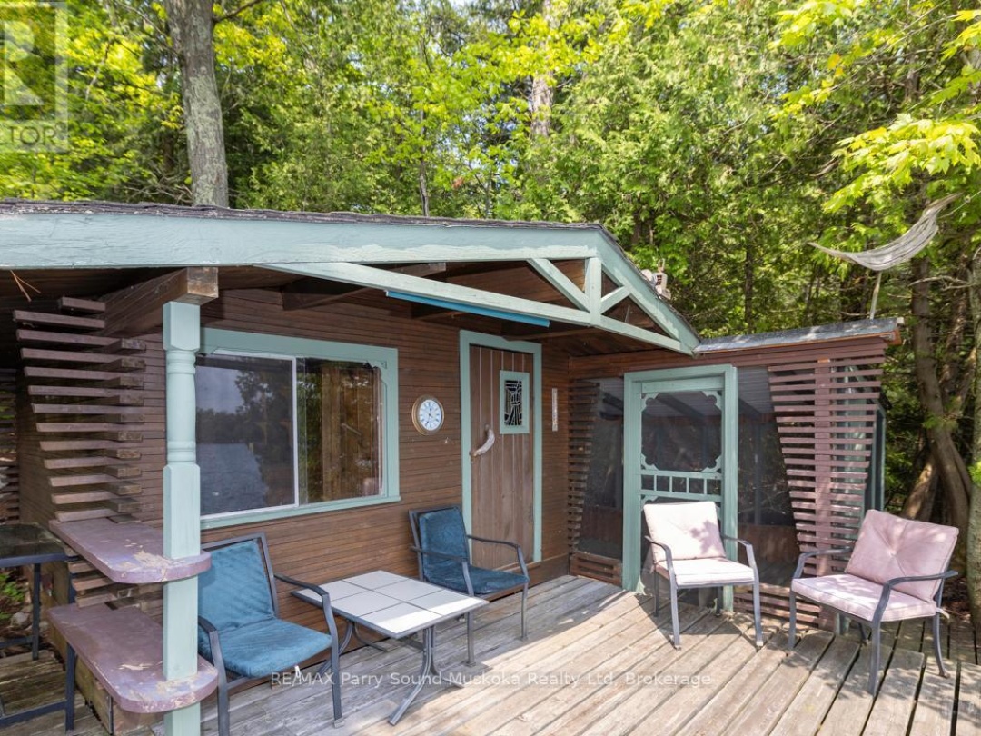 49 Bayshore Drive, Clear Lake