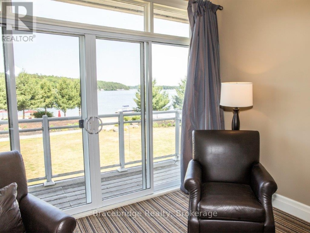 G104-D2 - 1869 MUSKOKA ROAD 118 HIGHWAY W, 