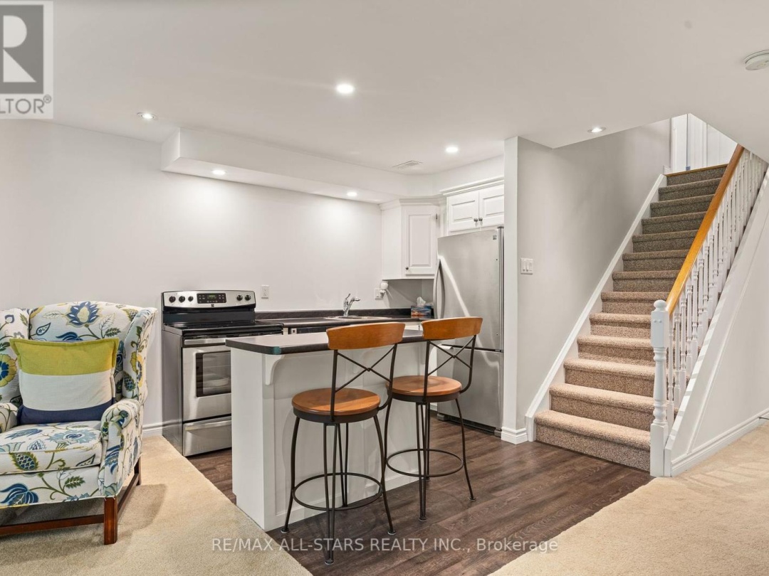 84A FRANCIS STREET E, 