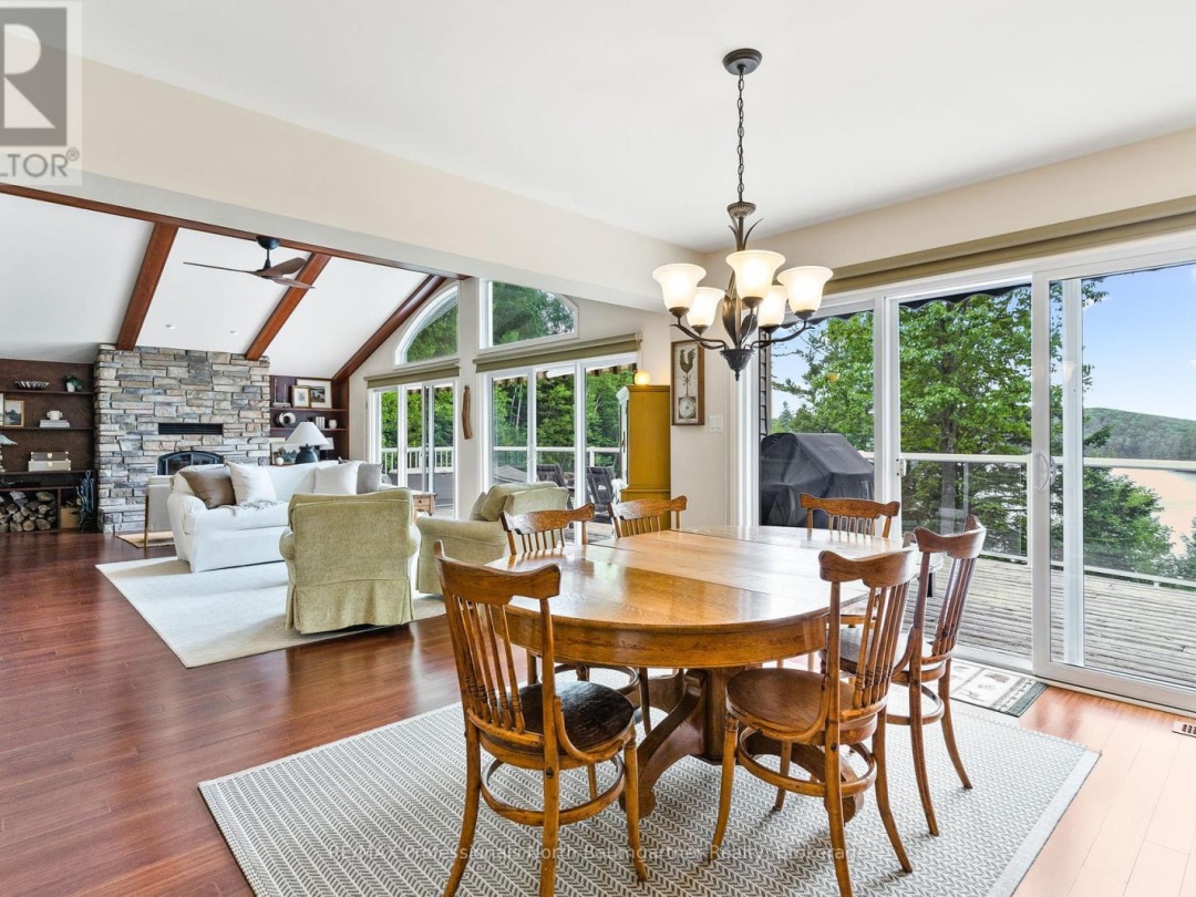 1132 TRAPLINE TRAIL, 