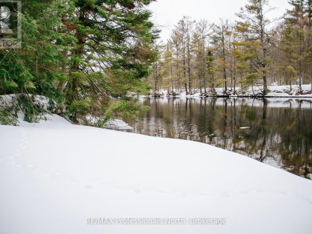 1114 RIVER HAVEN ROAD N, Muskoka River