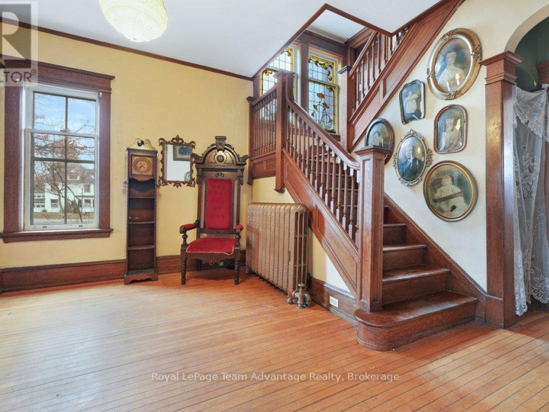20 Belvedere Avenue, Parry Sound