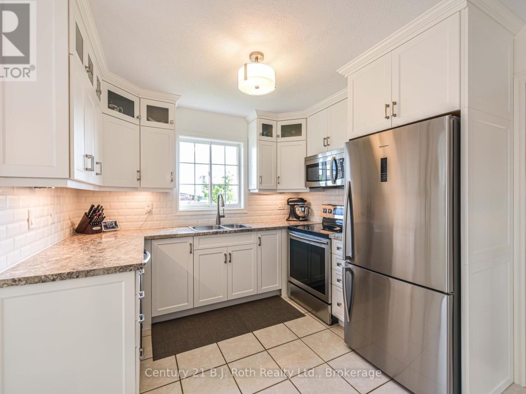 3196 Monarch Drive, Orillia