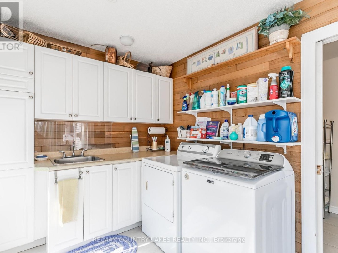 98 TURTLE PATH, Lake Simcoe