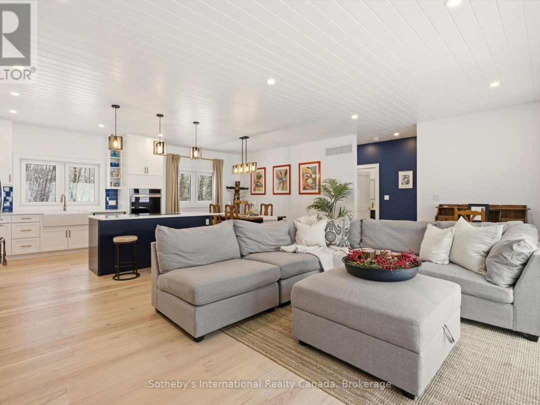 2435 RAVENSCLIFFE ROAD, 