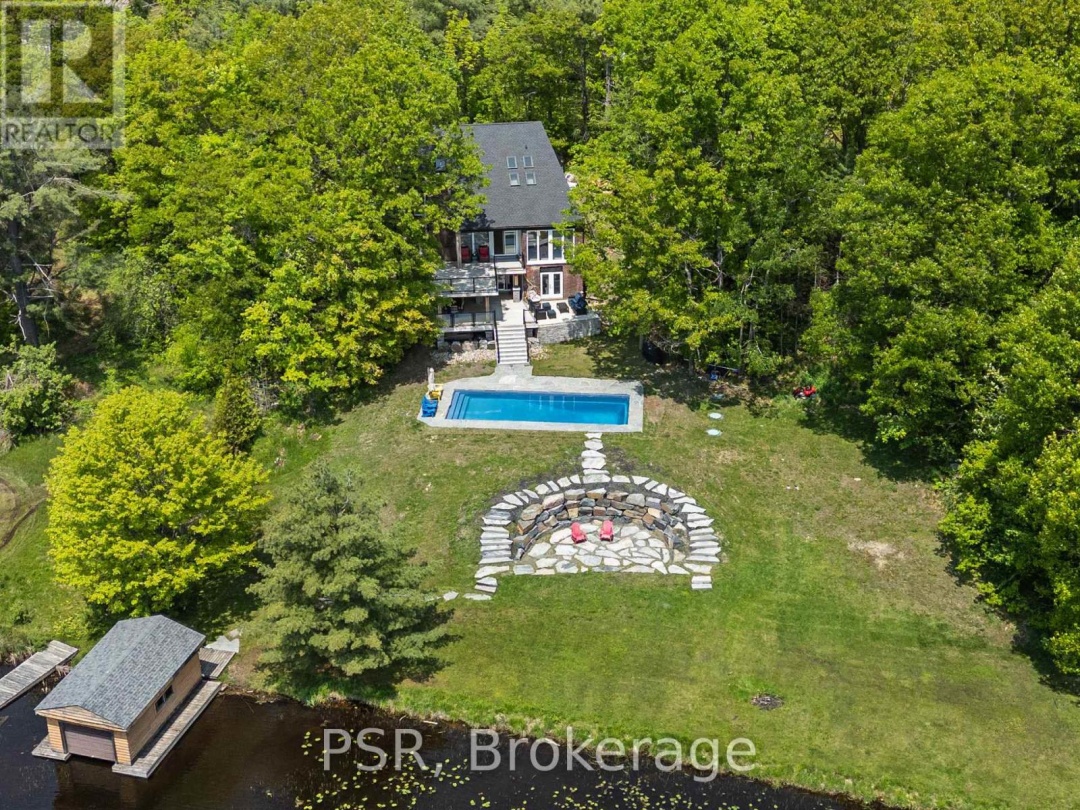 1030 S Sunset Bay Road, Lake Muskoka