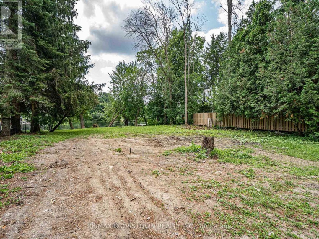 1705 PENINSULA PT ROAD, 