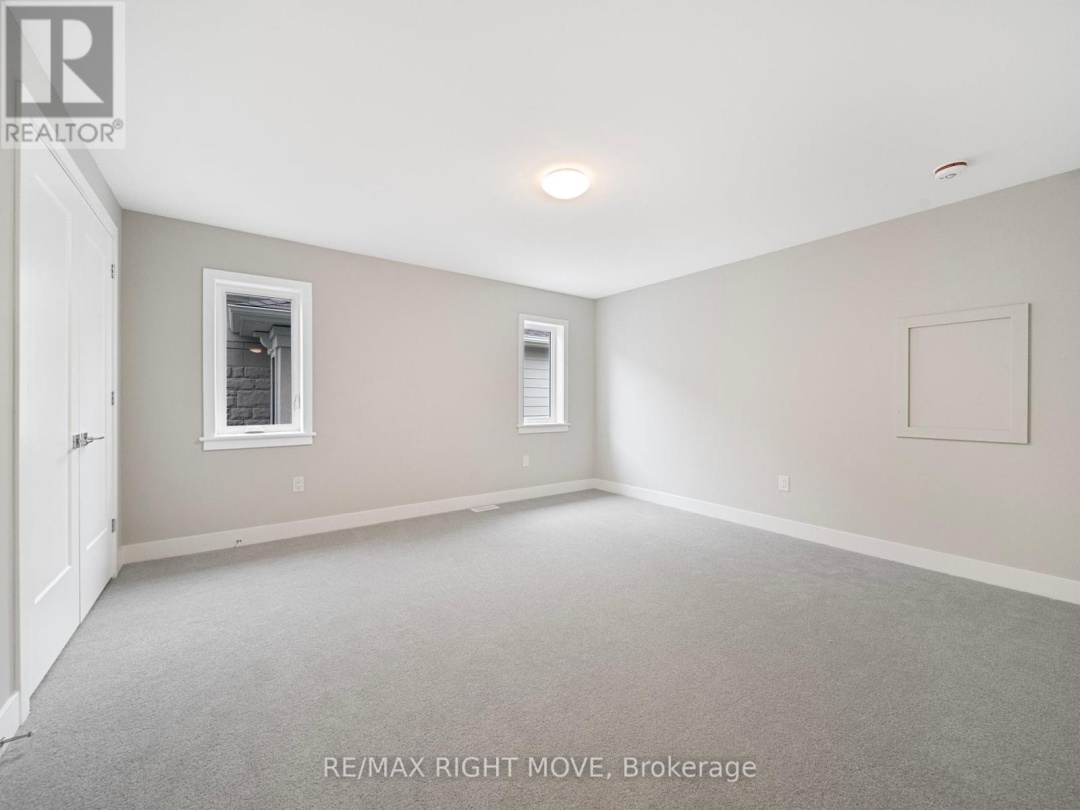 3192 ORION BOULEVARD, Orillia