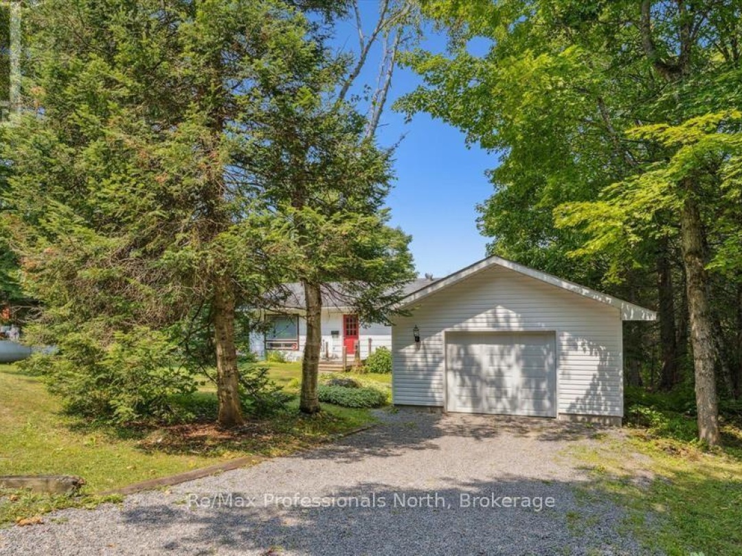 1042 RIVER HAVEN ROAD, Muskoka River