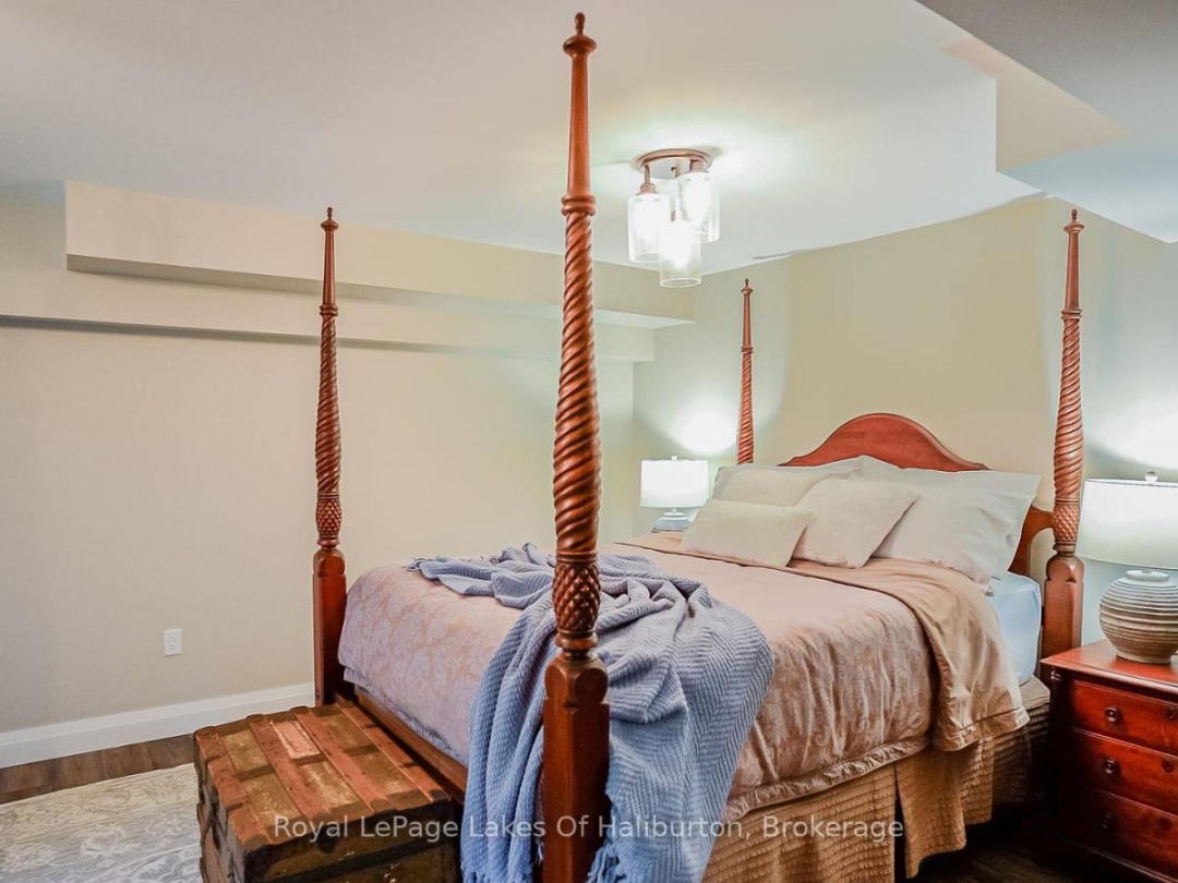 1143 TRILLIUM TRAIL, Loon Lake