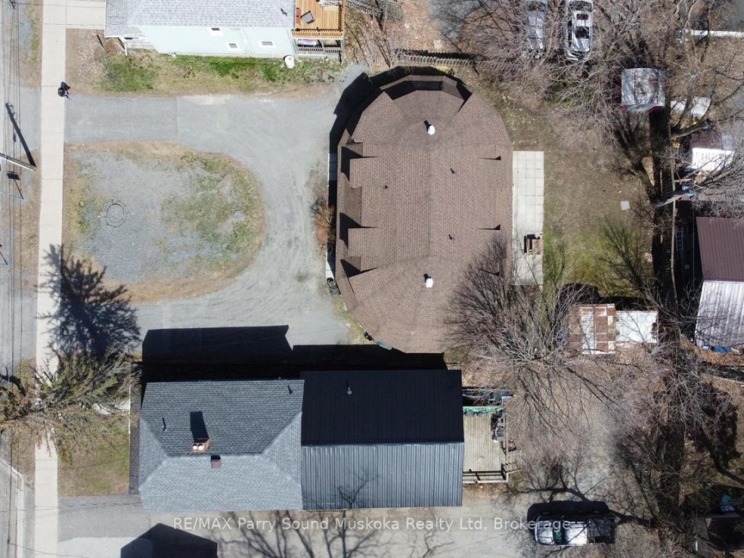 17 19 Church Street, Parry Sound