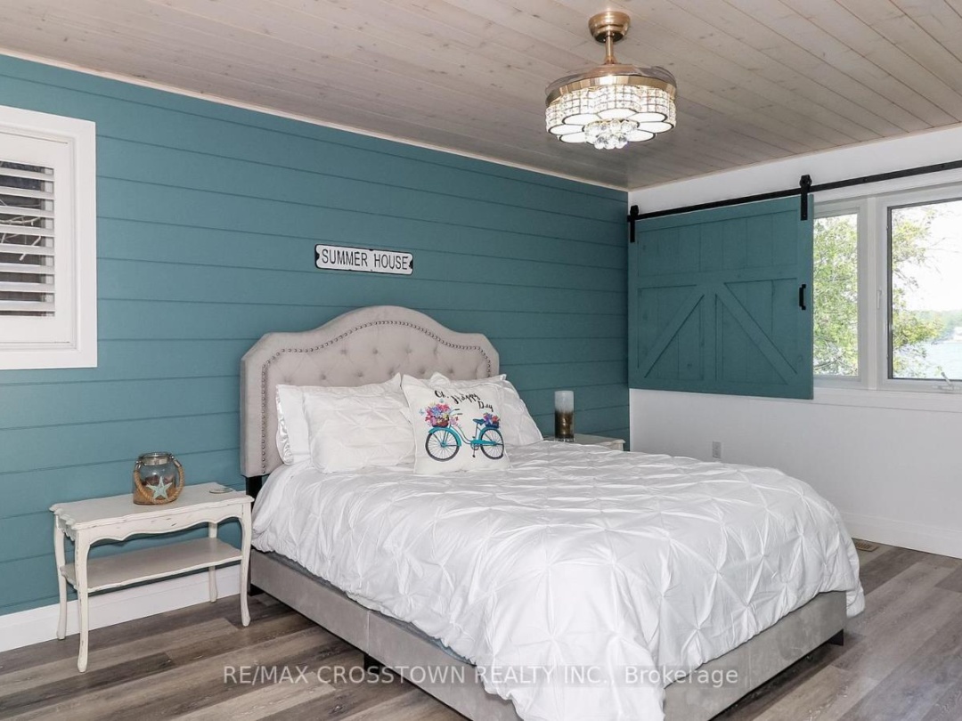 241 Eight Mile Point Road, Lake Simcoe