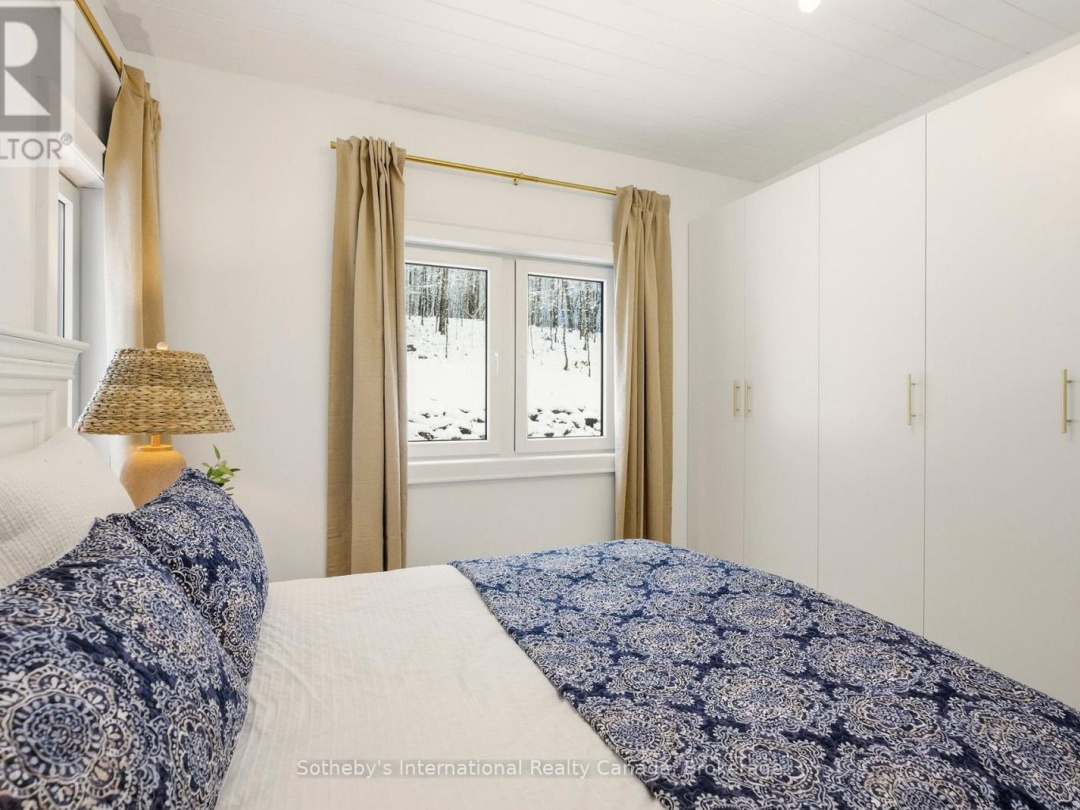 2435 RAVENSCLIFFE ROAD, 