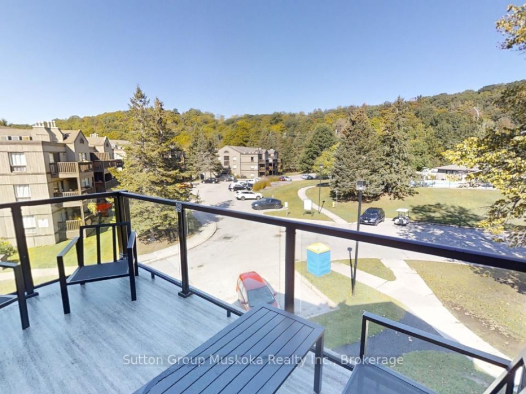 52 307 1235 Deerhurst Drive, Peninsula Lake