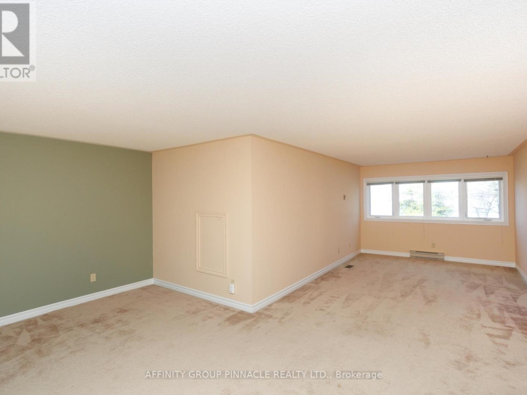 16 B90 Parklawn Boulevard, Lake Simcoe