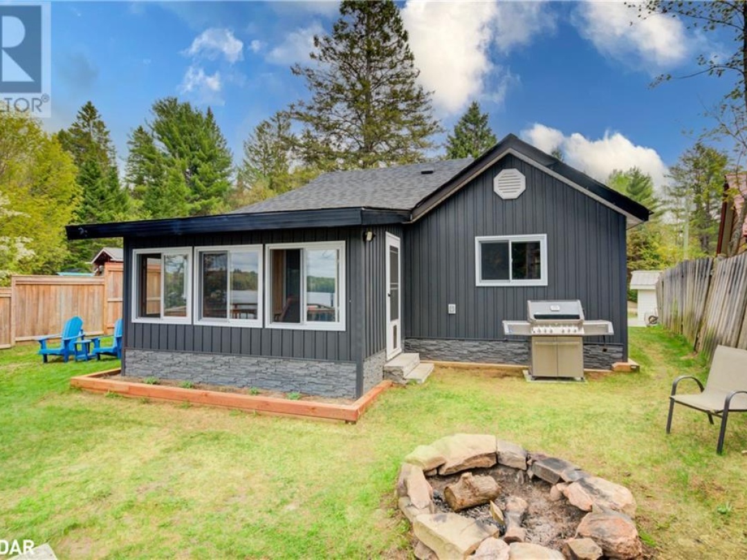 1105 LAKESHORE ROAD Road, Gooderham Lake