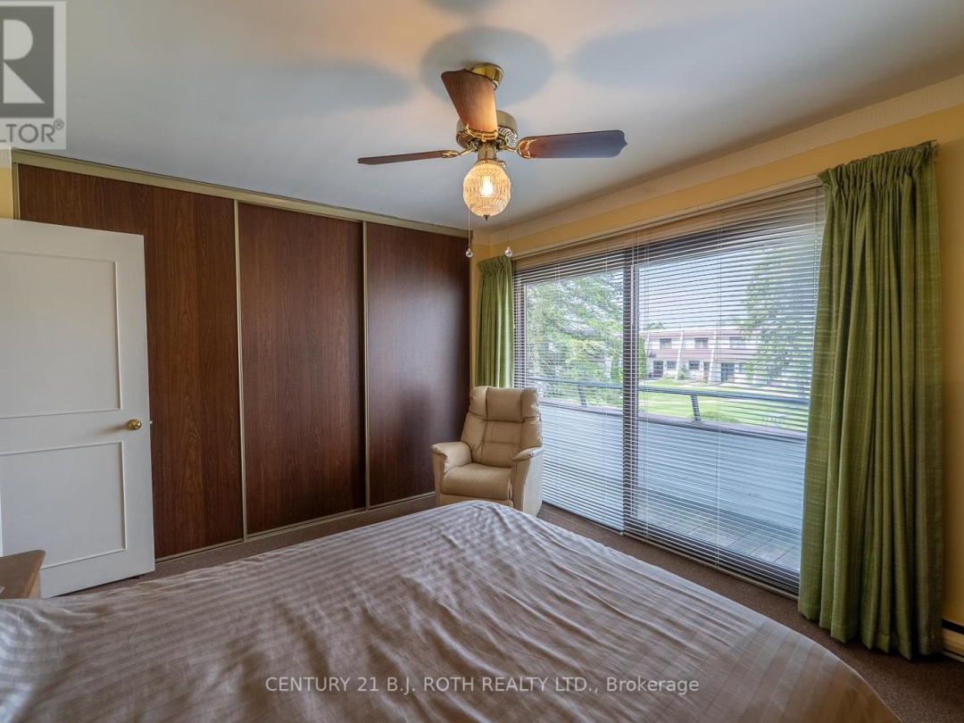 26 - 1 PARADISE BOULEVARD, 