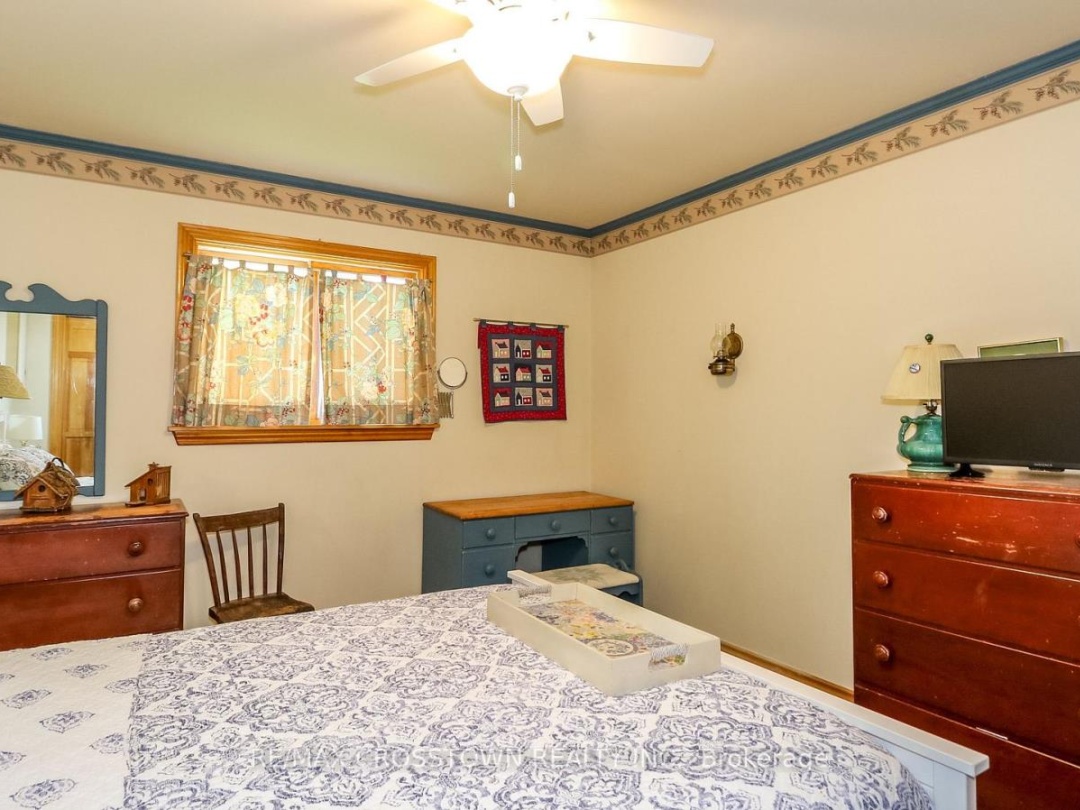 3822 Glenrest Drive, Lake Simcoe