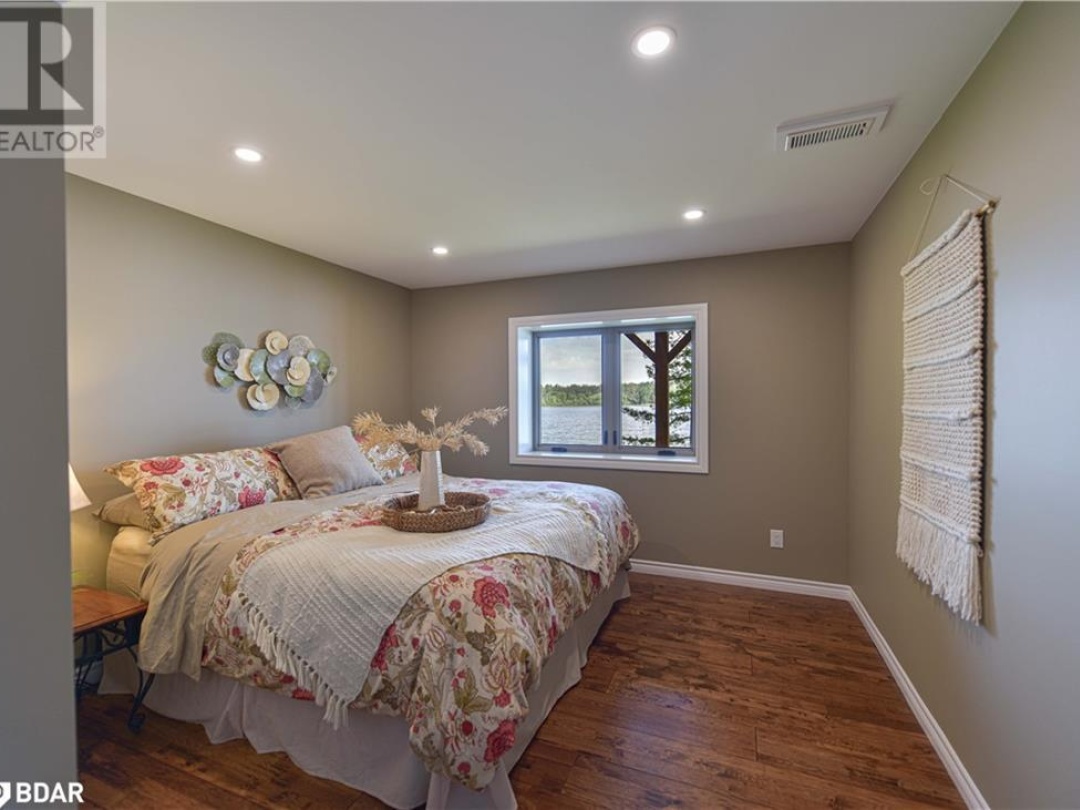 1007 1100 Road, 