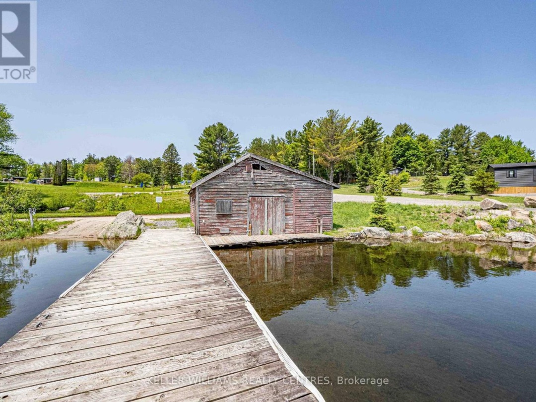 #38 Lakeridge 1047 Bonnie Lake Camp Road, Bracebridge (Macaulay)