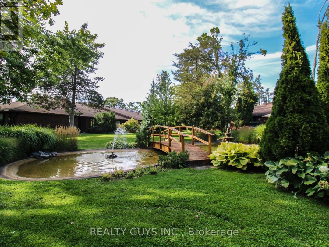 #204 - 200 EAST STREET S, 