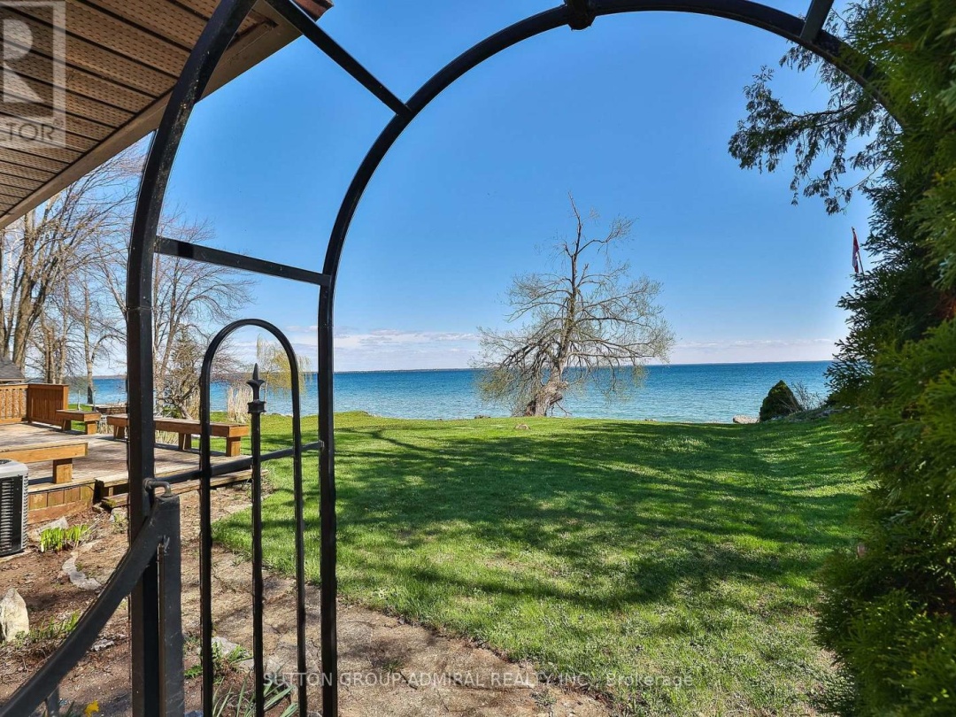 182 Bayshore Drive, Barnstable Bay