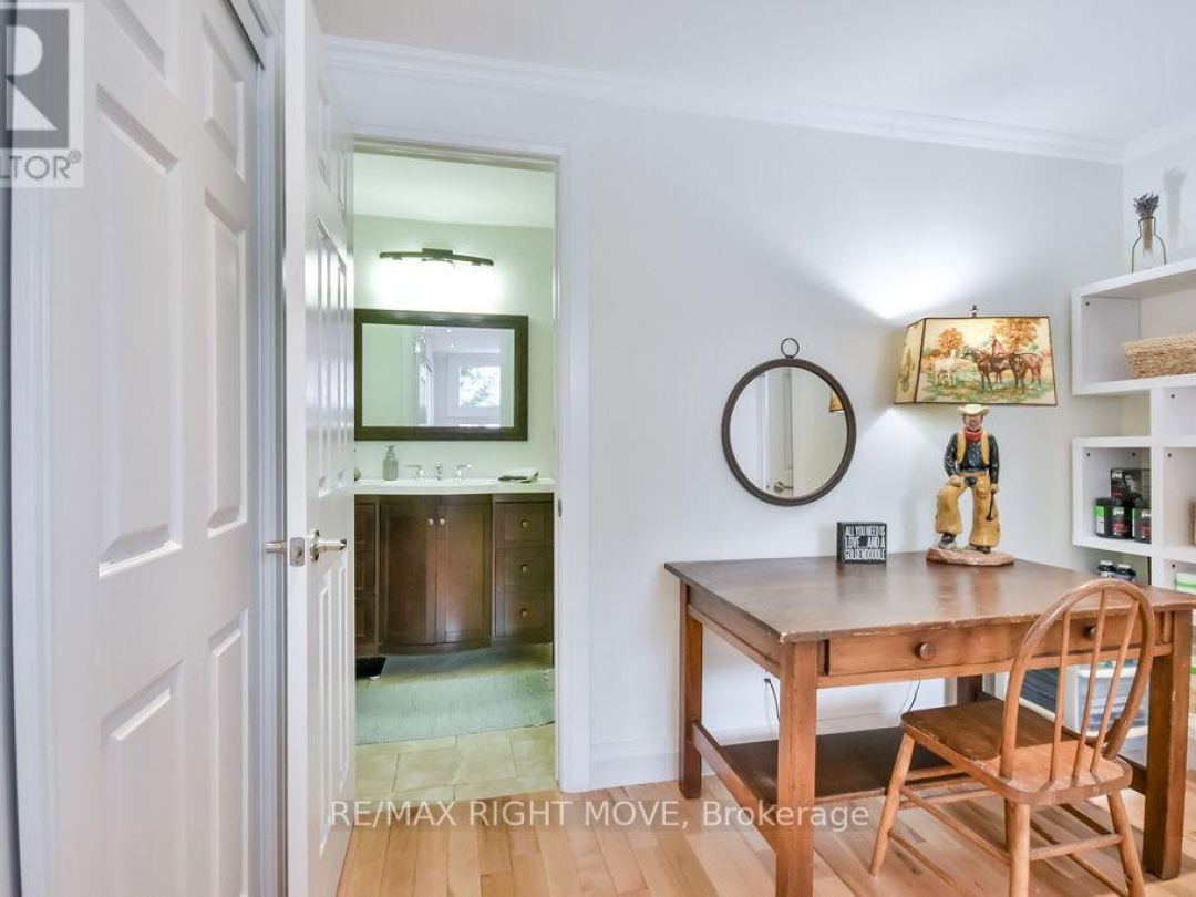 668 BROADVIEW AVENUE, 