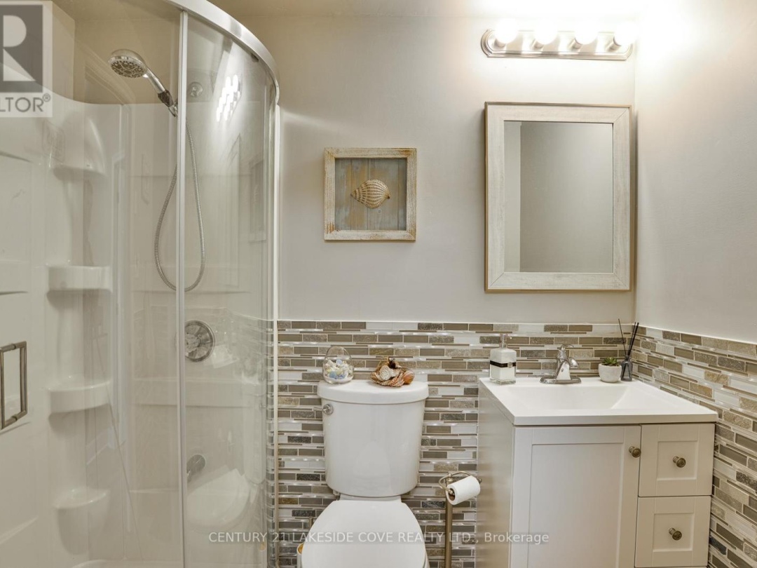 Unit 14 1 Paradise Boulevard, Lake Simcoe