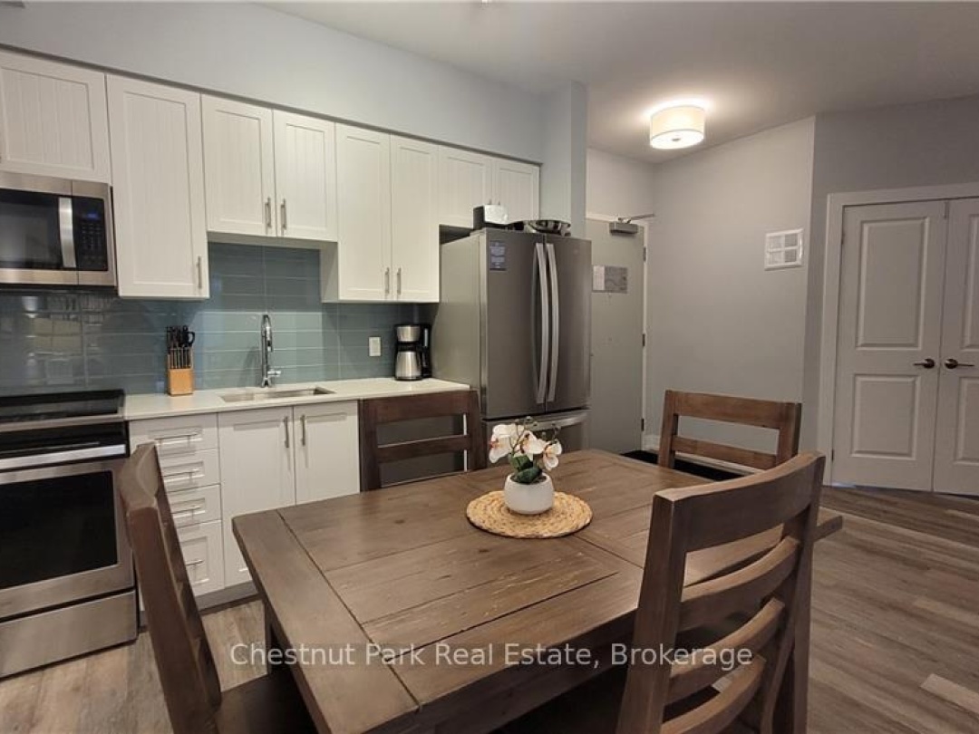 330 - 25 PEN LAKE POINT ROAD, 