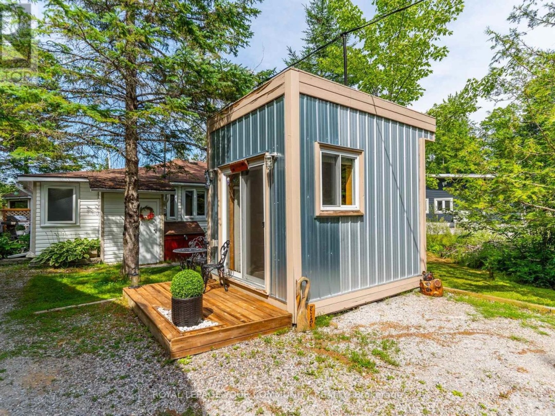 1139 CANUCK TRAIL, 