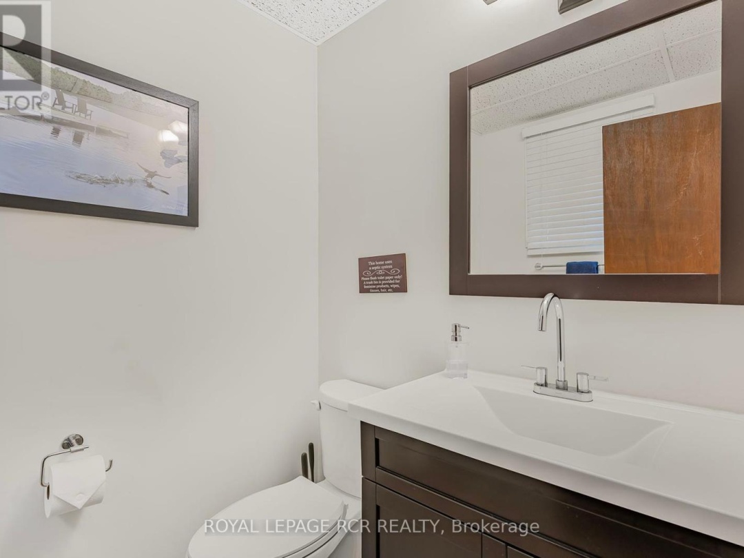 1034 BIRD LAKE CRESCENT, 