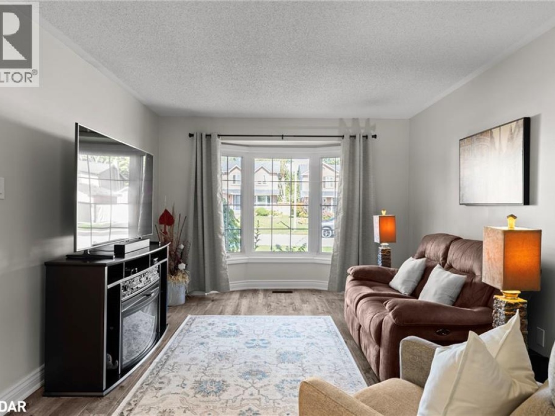 21 BRANDON Crescent, 