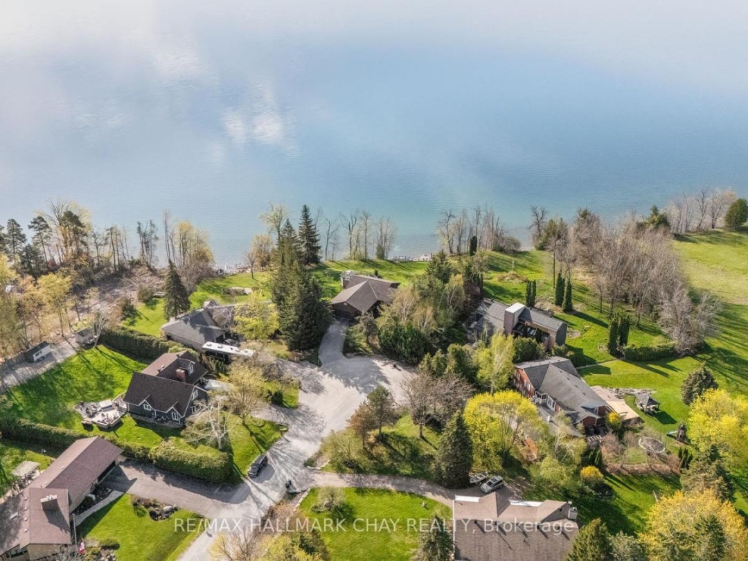9 BLUERIDGE CRESCENT, Lake Simcoe