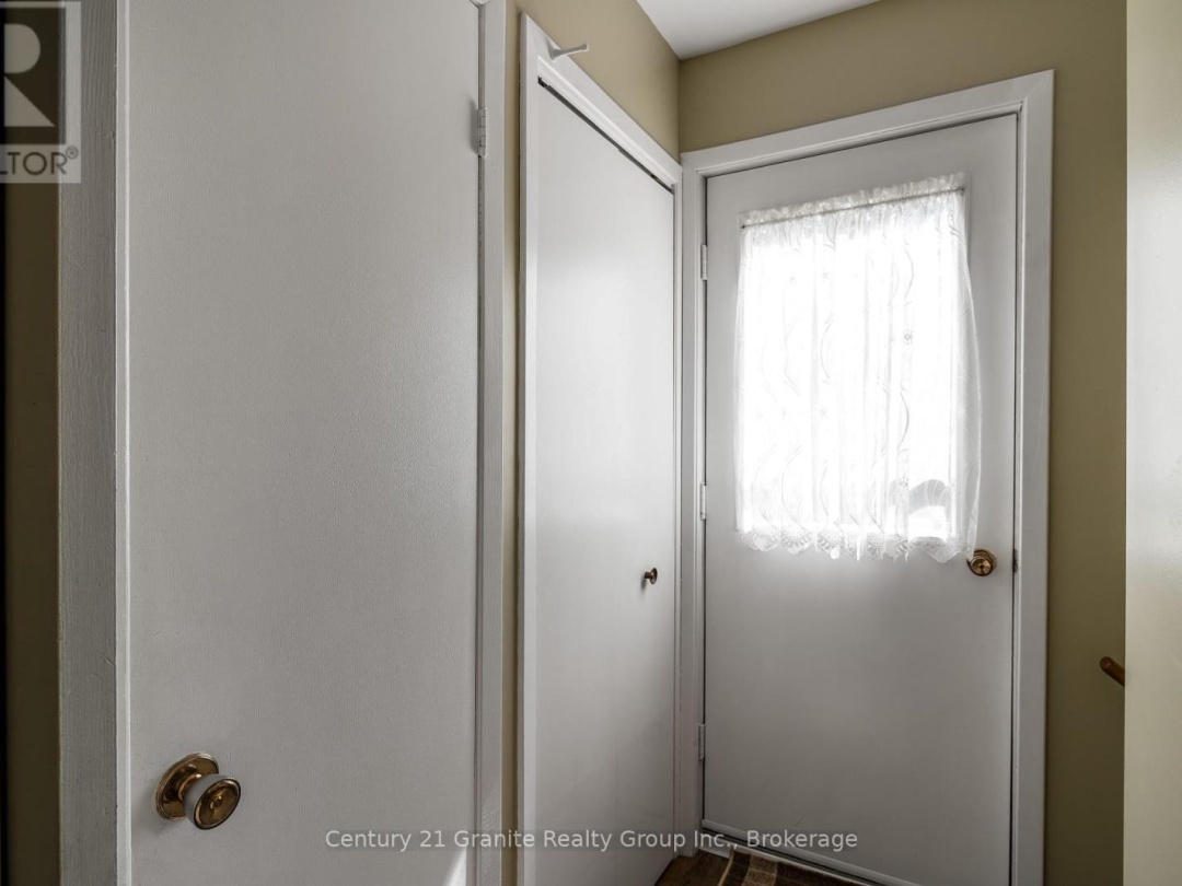 733 BOBCAYGEON ROAD, 
