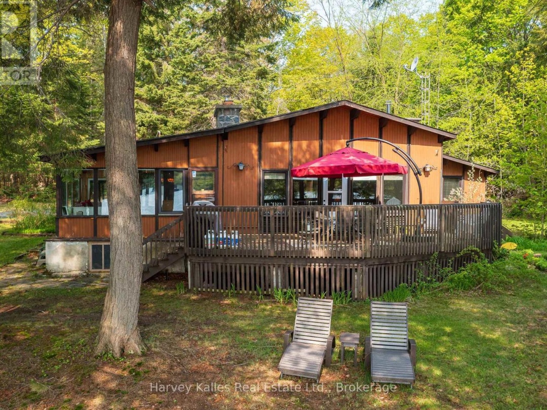 1033 SCOTT LANE, 