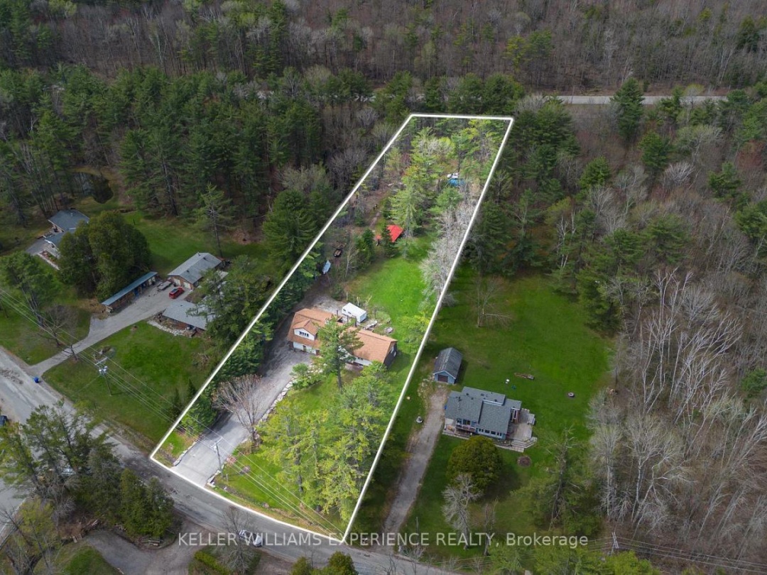 1936 Peninsula Point Road, Sparrow Lake